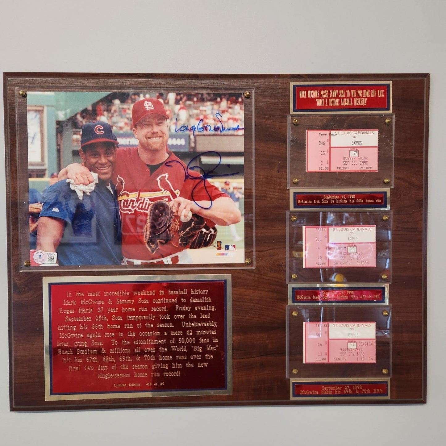 Rare Mark McGwire and Sammy Sosa Home Run Breaking 1998 Collector Plaque